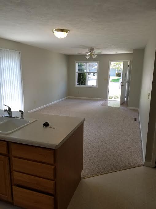 610 N 2nd Ave, Hastings, NE 68901 Townhouse for Rent in Hastings, NE