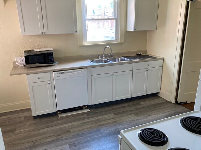 Building Photo - 1502 Michigan Ave