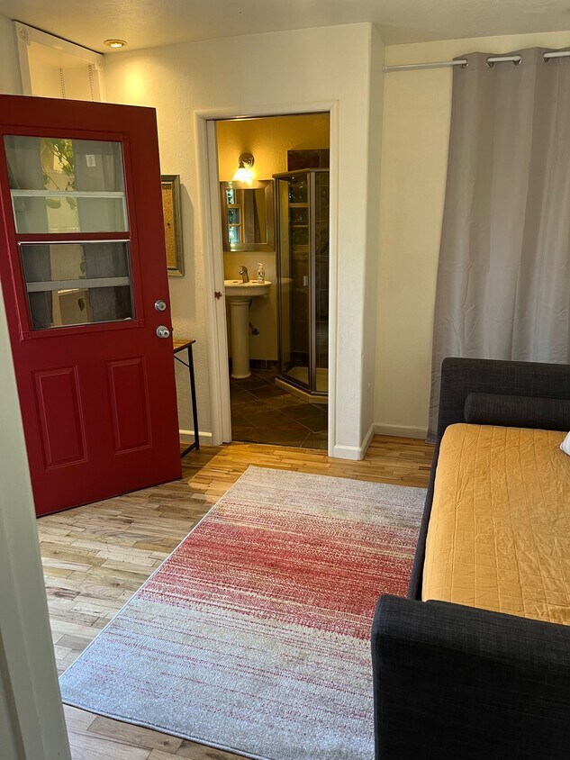 Foto principal - 124 Coulson Ave