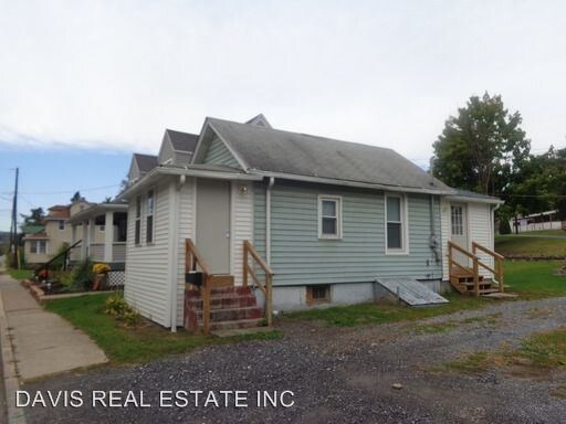 Primary Photo - 1 br, 1 bath House - 208 Dewey Street