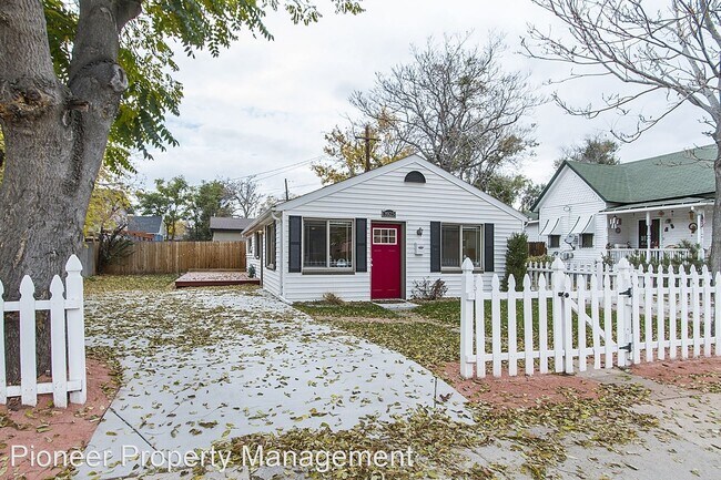 Building Photo - 3 br, 1 bath House - 3925 Pecos St