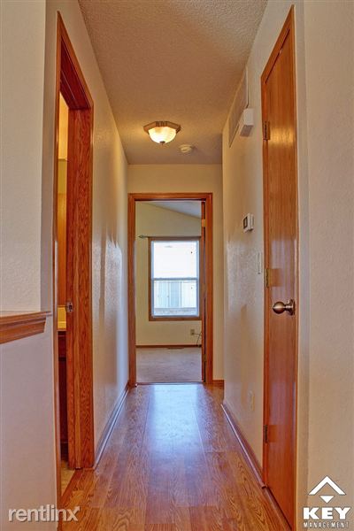 Building Photo - 522 E Minneha Ave