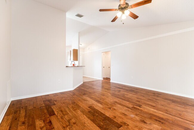Building Photo - 33908 Fairhaven Ct