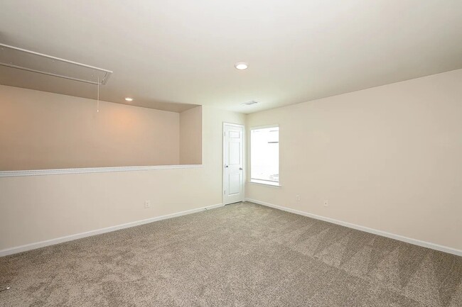 Building Photo - 267 Limestone Cir