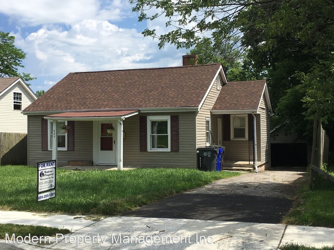 Primary Photo - 2 br, 1 bath House - 425 Park View Ave.