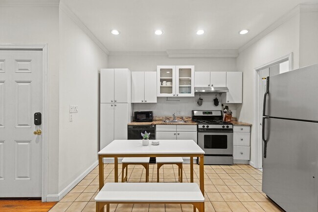 Foto del edificio - 245 W Fifth St