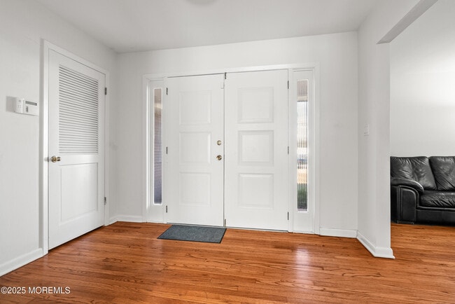 Building Photo - 404 Brookside Ave