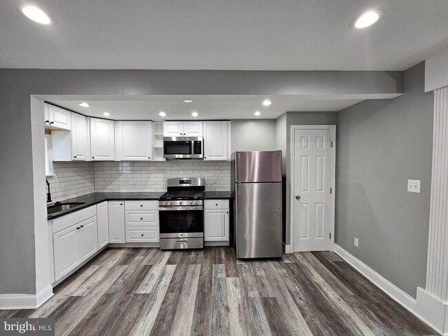 Foto del edificio - 3940 Oakford Ave