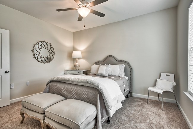 Building Photo - Pines at Glen Laurel Luxury Apartments