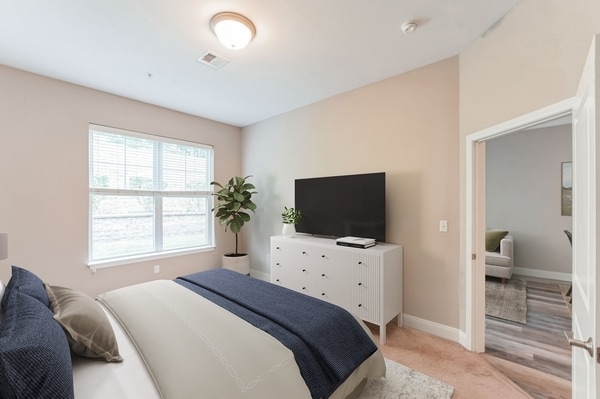 Building Photo - Highcroft Apartments