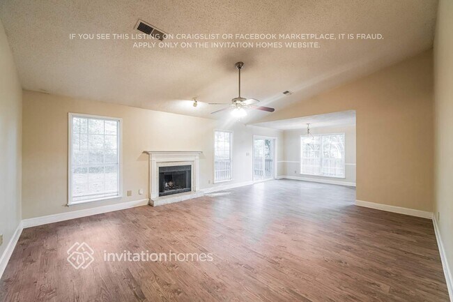 Foto del edificio - 7855 Dogwood Way