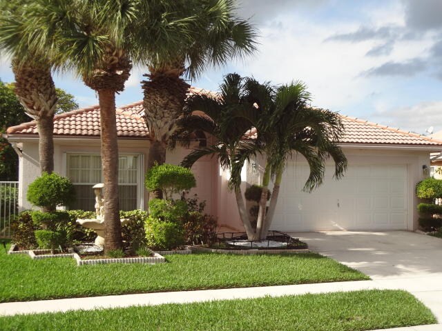 Primary Photo - 3621 Newport Ave