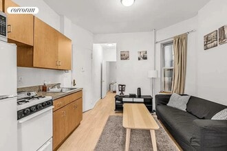 Building Photo - 648 Ninth Avenue 4FS