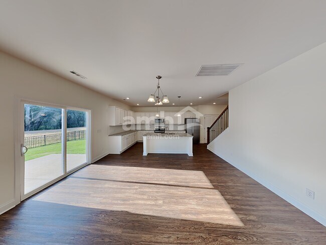 Foto del edificio - 4009 Birchfield Pl