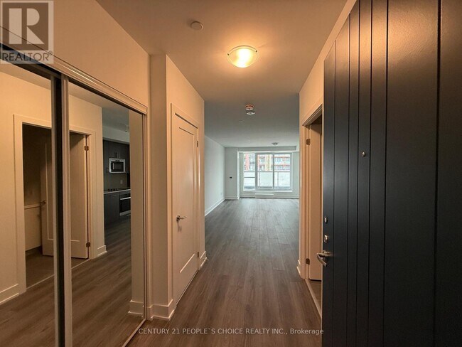 Photo du bâtiment - 2545 Simcoe St N
