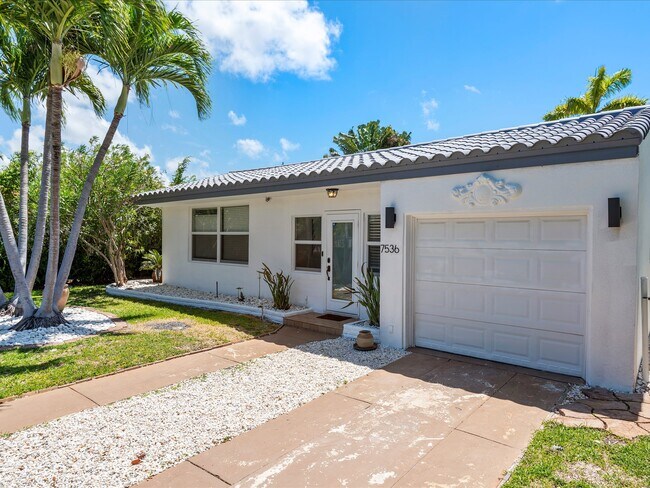 Foto del edificio - 7536 Adventure Ave
