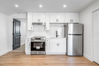 Building Photo - 406 Sierra Ave