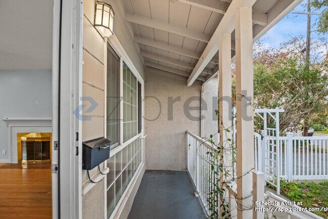 Foto del edificio - 3848 James Ave