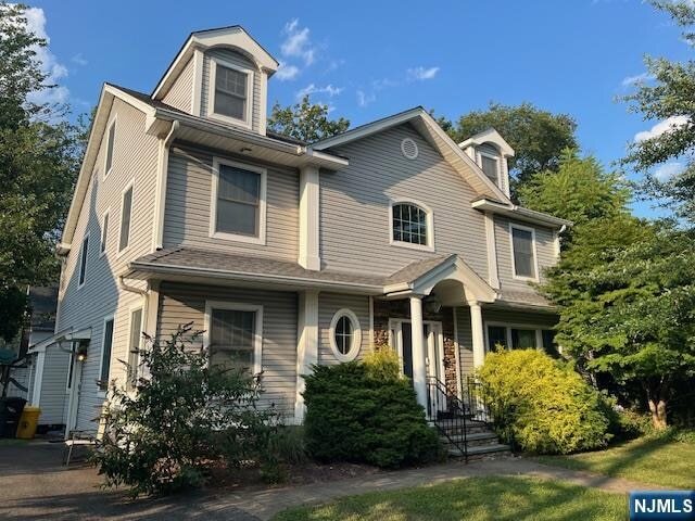 Photo - 245 Carlton Terrace