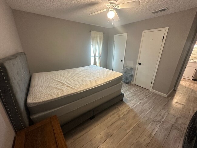 Building Photo - Now