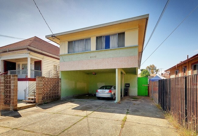 Building Photo - 2133 34th Ave