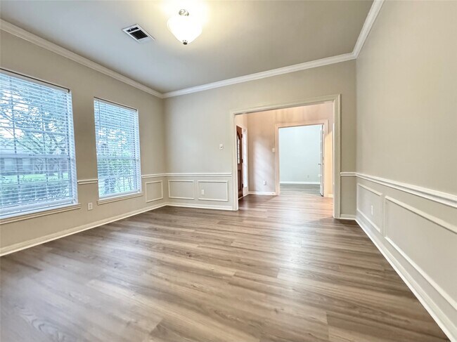Foto del edificio - 4510 Colony Hills Dr