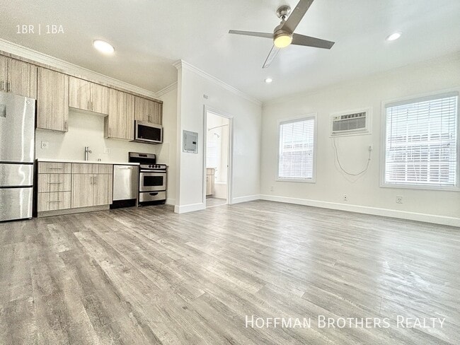 Building Photo - 1217 N Berendo St
