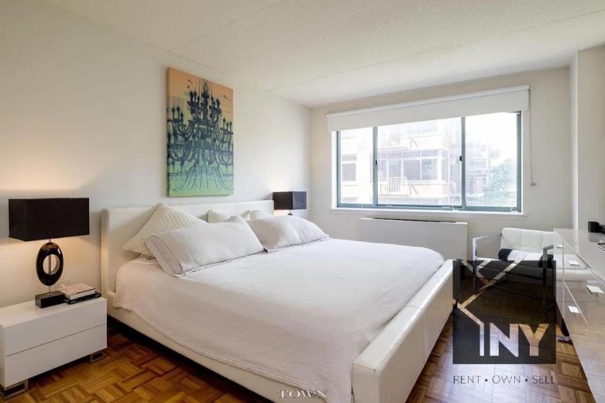Foto del edificio - 3 bedroom in New York NY 10014