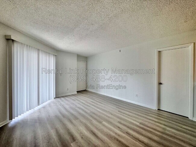 Foto del edificio - 150 Santa Clara Dr