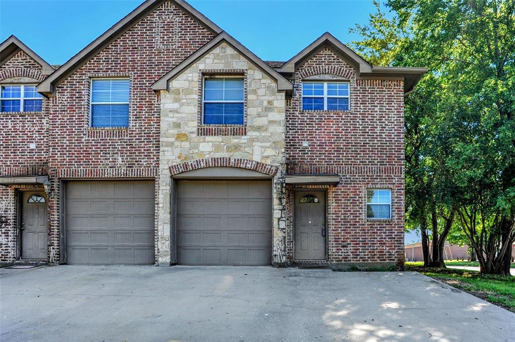 117 N Holly Ave, Sherman, TX 75092 Townhome Rentals in Sherman TX