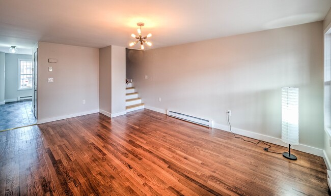 Foto del edificio - 361-363 Halladay St