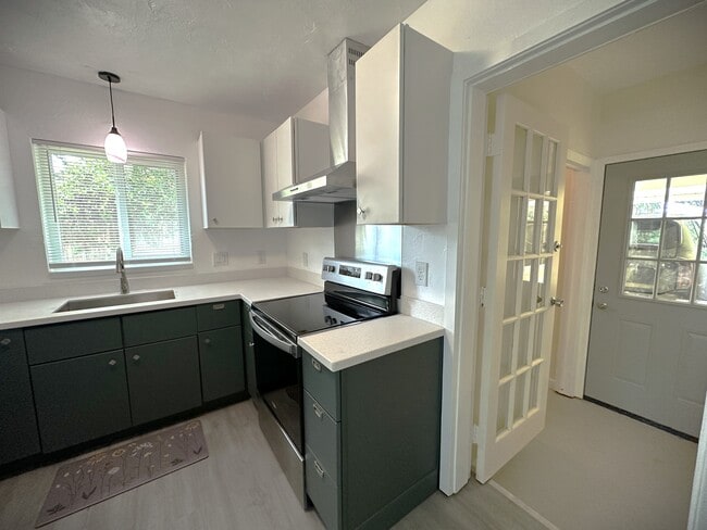 Foto del edificio - 2275 Hawthorne St