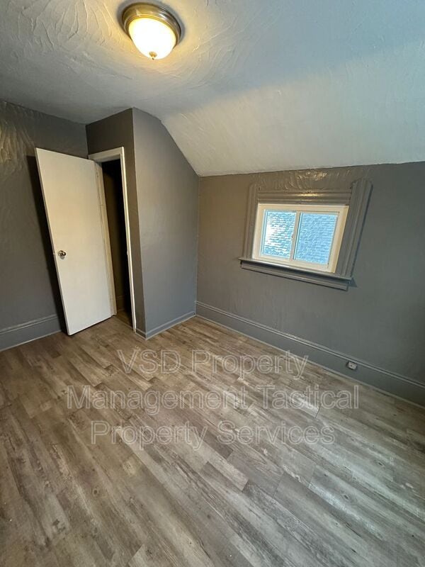 Building Photo - 2180 W 83rd St