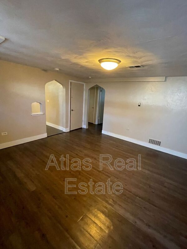 Building Photo - 2650 W 40th Ave