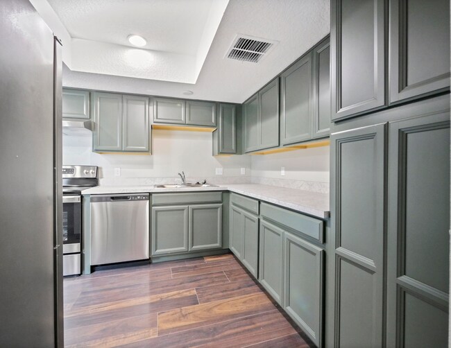 Foto del edificio - 7732 High Pine Rd