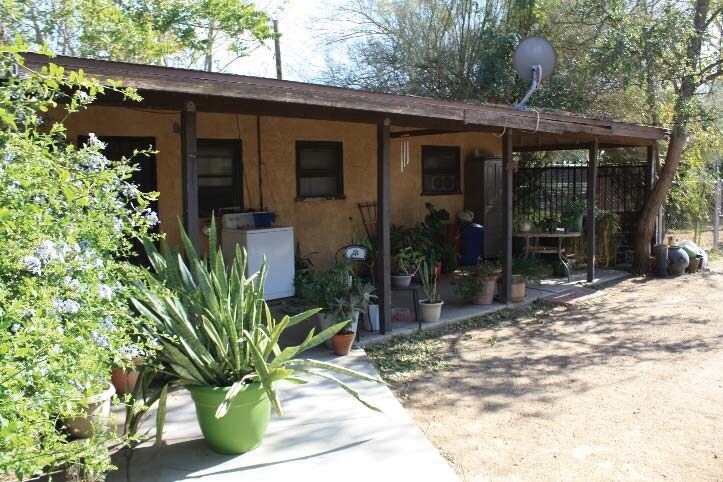 Building Photo - 1396 Detroit St