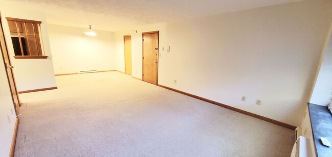 Building Photo - 1 bedroom Oak Terrace-Framingham