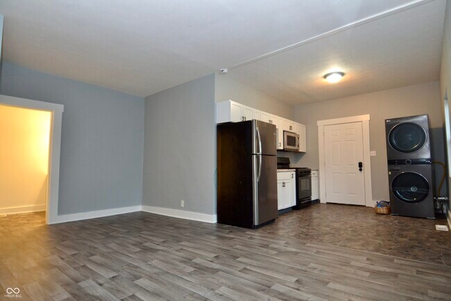 Foto del edificio - 602 S Miller St