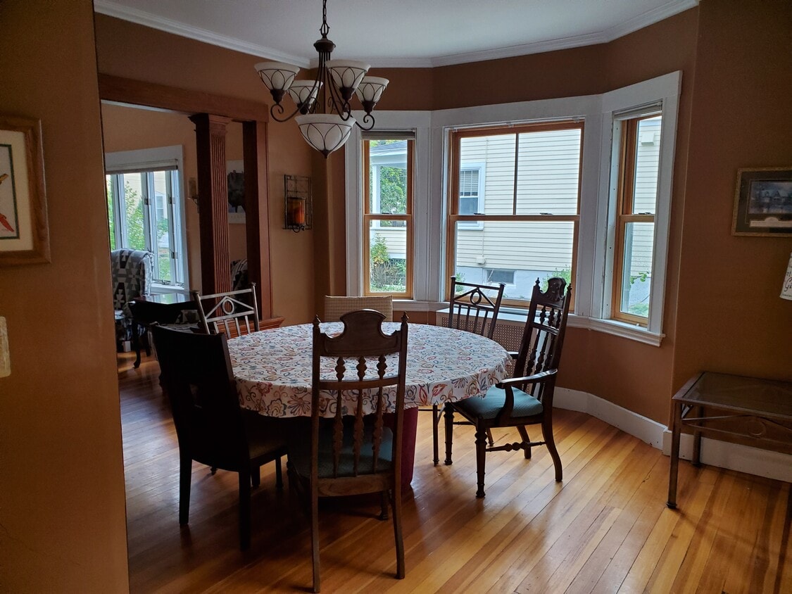 Primary Photo - 34 Broad St