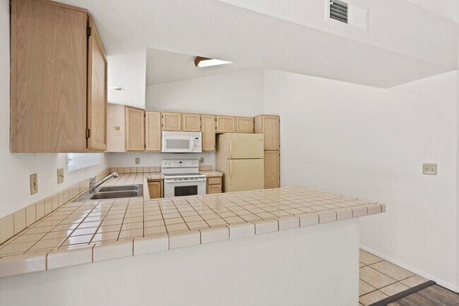 Building Photo - 2770 W Camino De La Joya