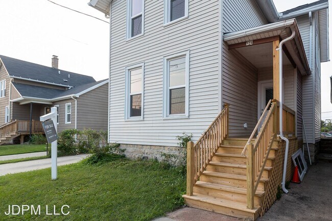 Building Photo - 5 br, 2 bath House - 524 Merritt Avenue
