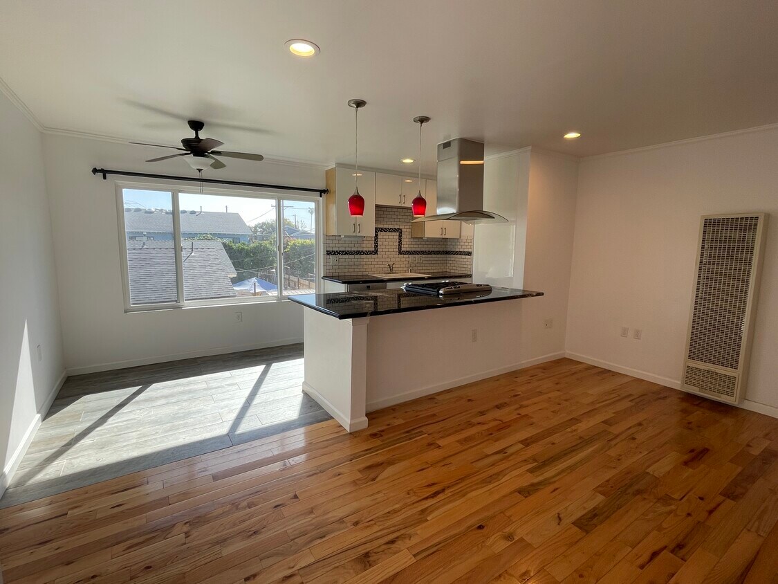Primary Photo - 4915 Sawtelle Blvd