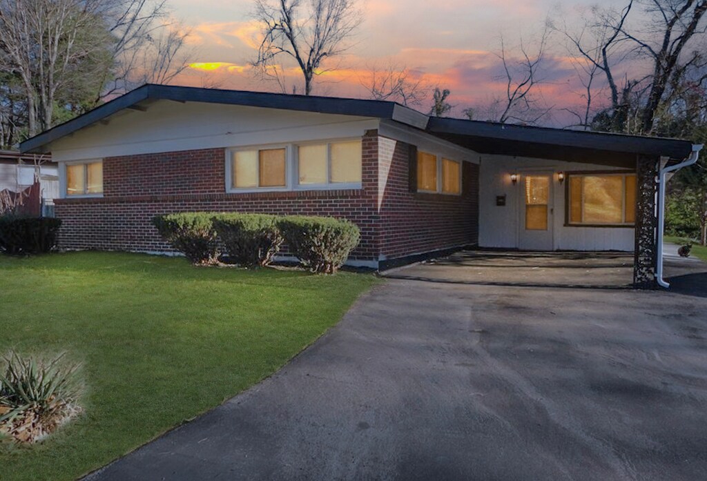 Foto principal - 8312 Graybirch Dr