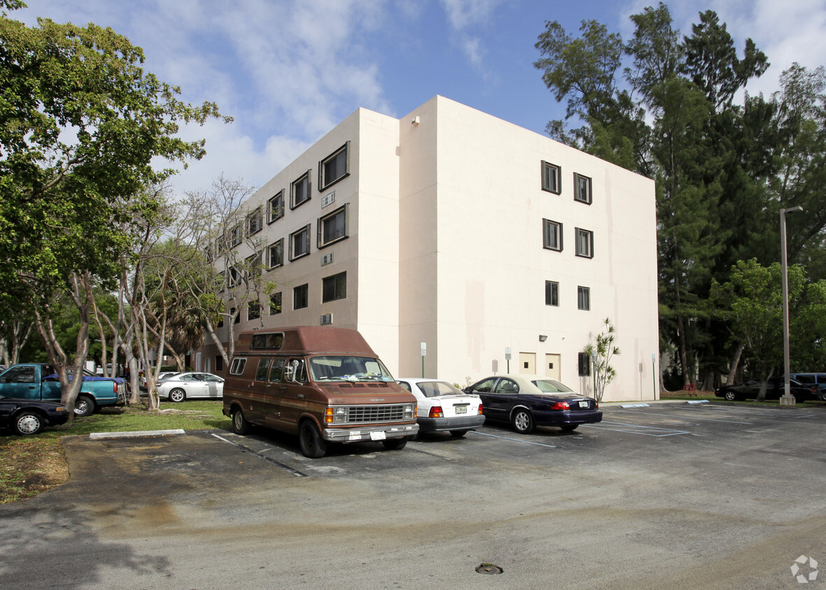 Primary Photo - Park View Apartments