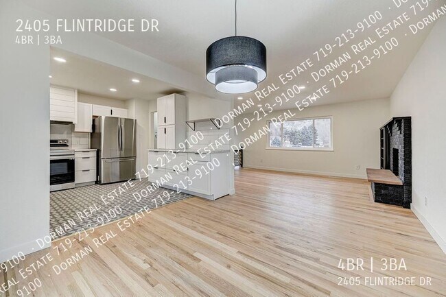 Foto del edificio - 2405 Flintridge Dr