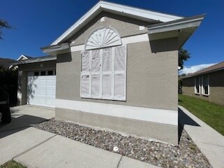 Foto del edificio - 4318 Lake Underhill Rd