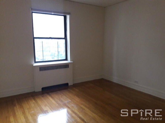 Building Photo - 3555 Netherland Ave
