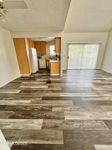 Foto del edificio - 2519 Sunny Slope Dr
