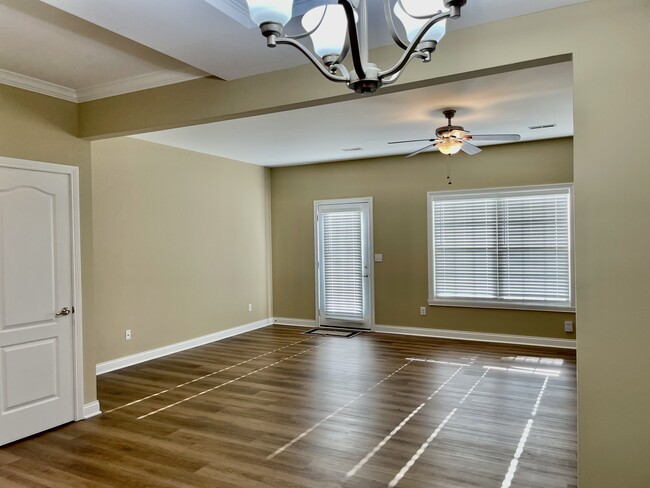 Living room - 2520 Kittens Joy Cir