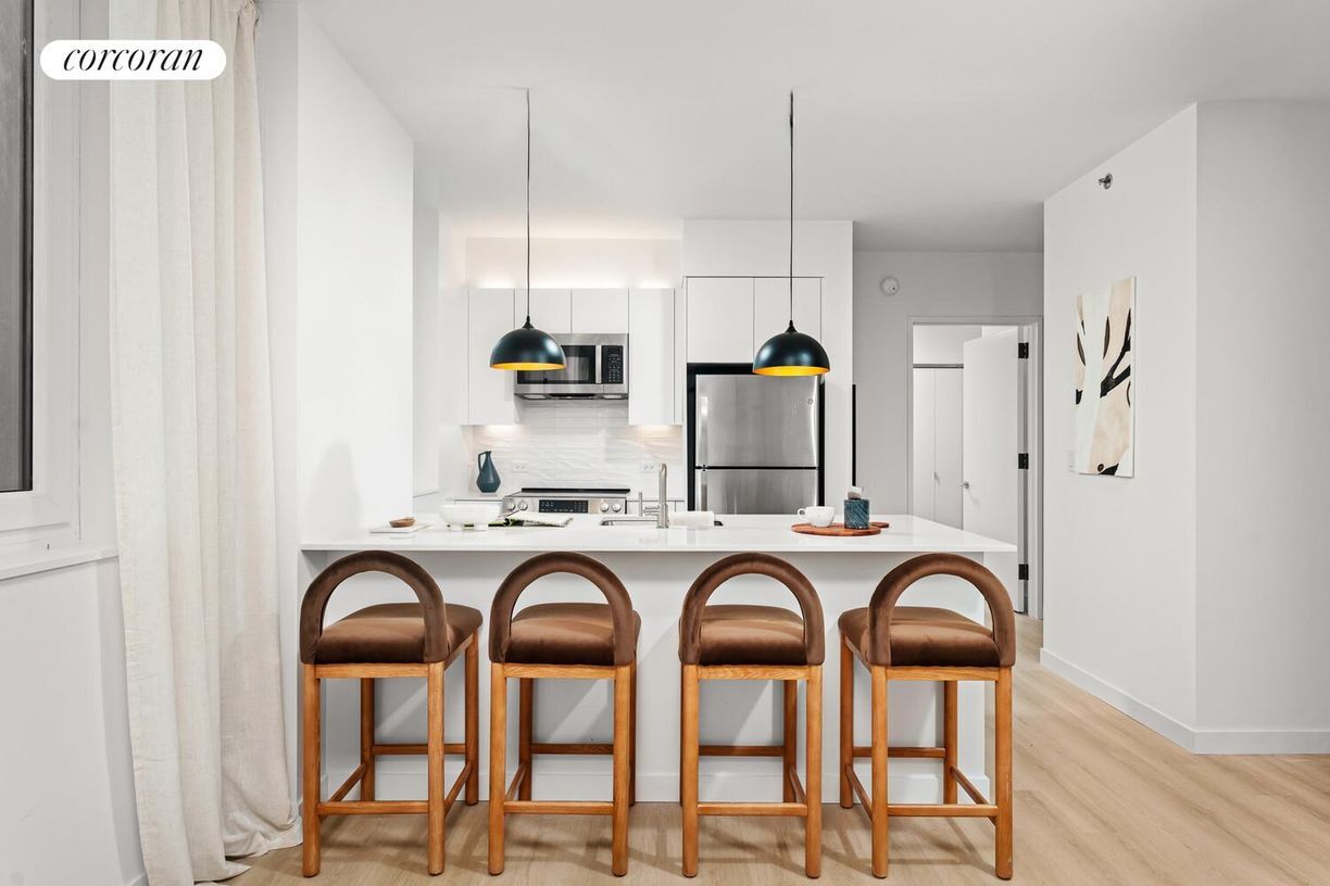 Foto principal - 733 Myrtle Ave